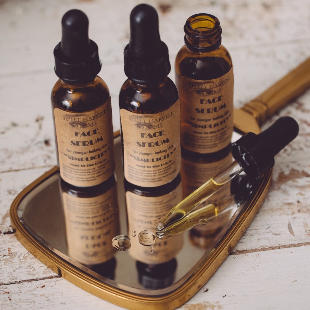 Pinache Organic Face Serum by Sweet Harvest Farms